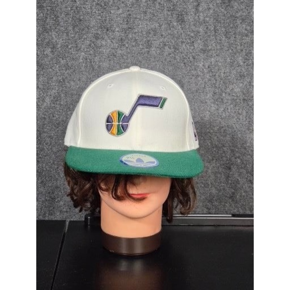 Adidas Utah Jazz NBA Fitted Hat Size 7 1/4 White Green Snapback Mitchell Ness 80